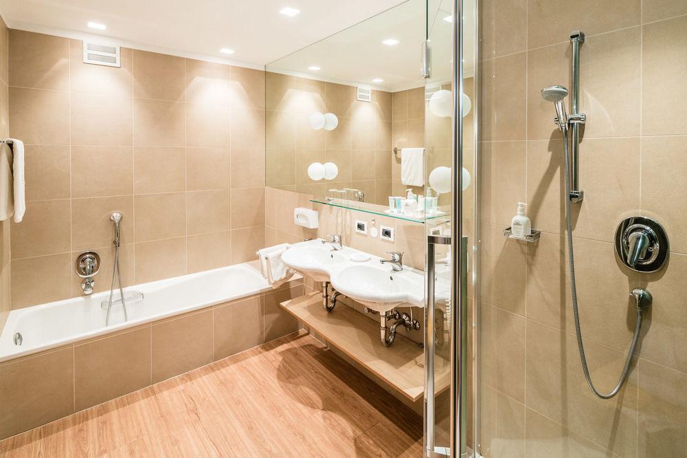 Hotel Classic Meranerhof 4*